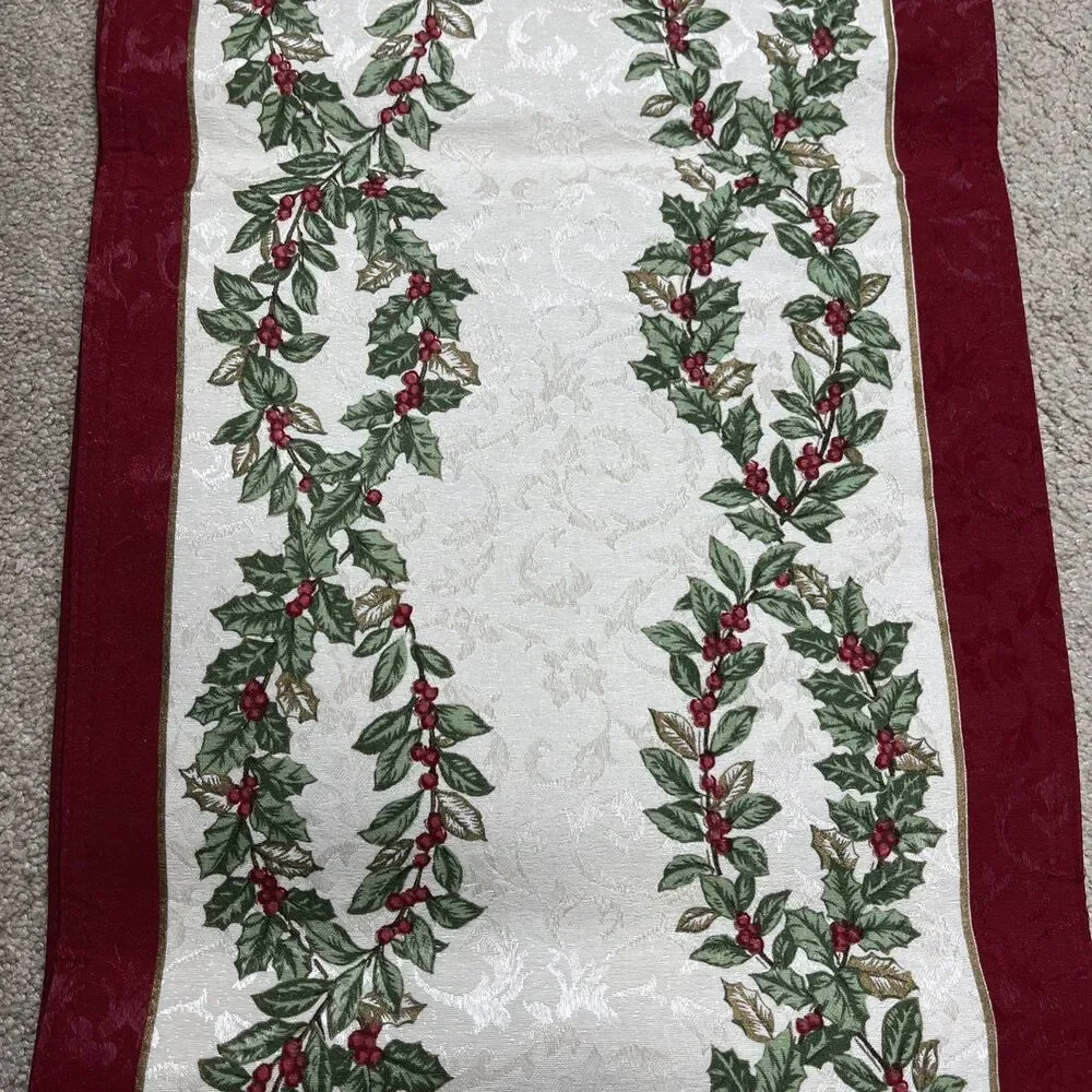 Lenox Holiday Nouveau Table Runner 90x14 Christmas Holly‎ Damask *Read* No Tag